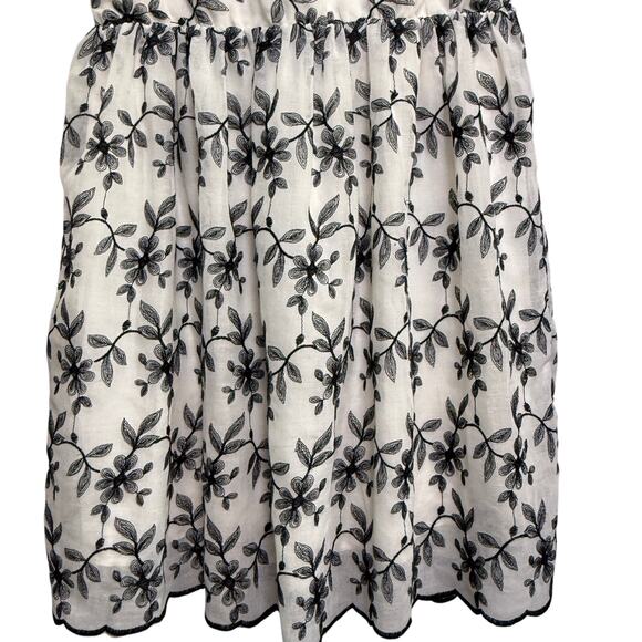 DRAPER JAMES Puff Sleeve Floral Embroidered Mini White Black Scalloped Hem Sz M - Picture 5 of 16